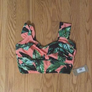 NWT Albion fit Isabal crop top
